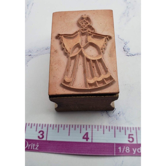 Princess Queen in Ball Gown with Crown Tiara Wood Mounted Rubber Stamp - Picture 6 of 7